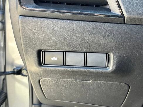 Used 2026 Nissan Sentra SR w/ Floor Mat Package FWD image 23