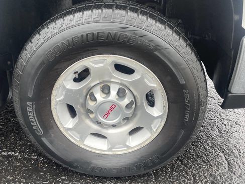 Used 2007 GMC Sierra 2500 SLE w/ SLE1 Preferred Package image 10