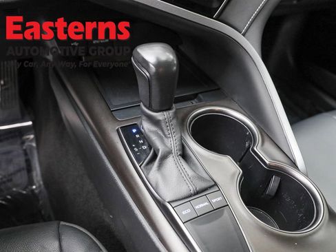 Used 2024 Toyota Camry SE FWD image 13