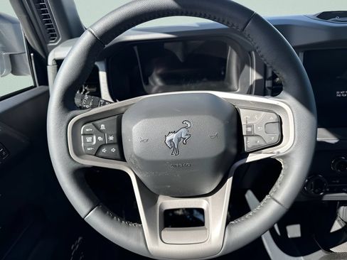 New 2026 Ford Bronco Badlands AWD/4WD image 13