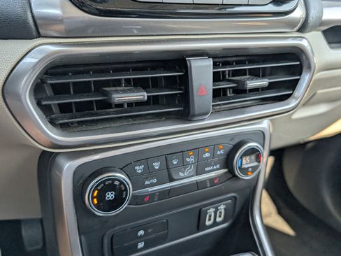 Used 2019 Ford EcoSport SE w/ SE Convenience Package FWD image 18
