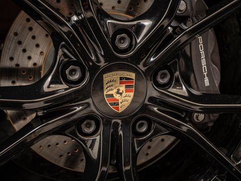 Used 2019 Porsche 718 Boxster image 13