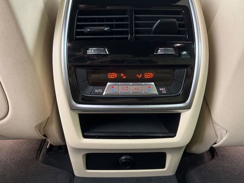 Used 2019 BMW X5 xDrive40i w/ Convenience Package AWD/4WD image 25
