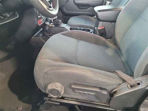 Certified 2024 Jeep Wrangler Unlimited Rubicon image 17