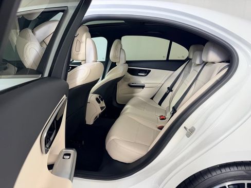 Used 2026 Mercedes-Benz C 300 Sedan image 33