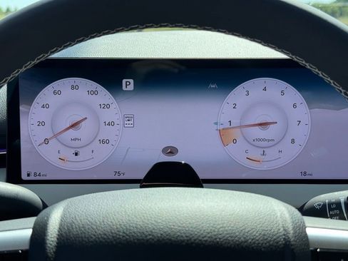 New 2026 Genesis GV70 2.5T Select AWD/4WD image 31