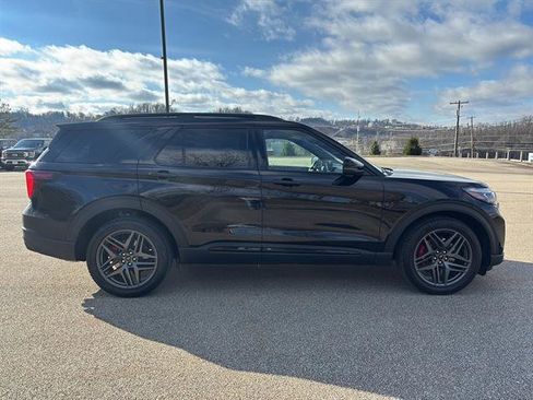 New 2026 Ford Explorer ST w/ Sun And Sound Package image 5