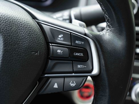 Used 2022 Honda Accord Touring image 21