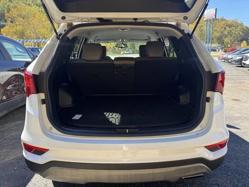 Used 2017 Hyundai Santa Fe Sport image 13