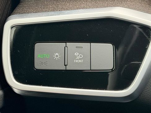 Used 2023 Audi A6 2.0T Premium w/ Convenience Package image 37