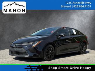 Used 2024 Toyota Corolla LE FWD video 1