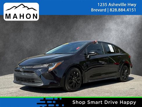 Used 2024 Toyota Corolla LE FWD image 1