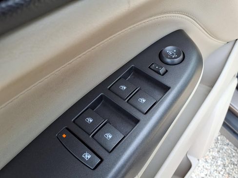 Used 2012 Cadillac SRX Luxury FWD image 14