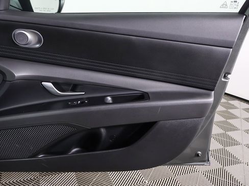 Used 2024 Hyundai Elantra SEL image 19