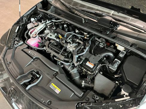 New 2026 Toyota Prius Plug-In Hybrid FWD image 13