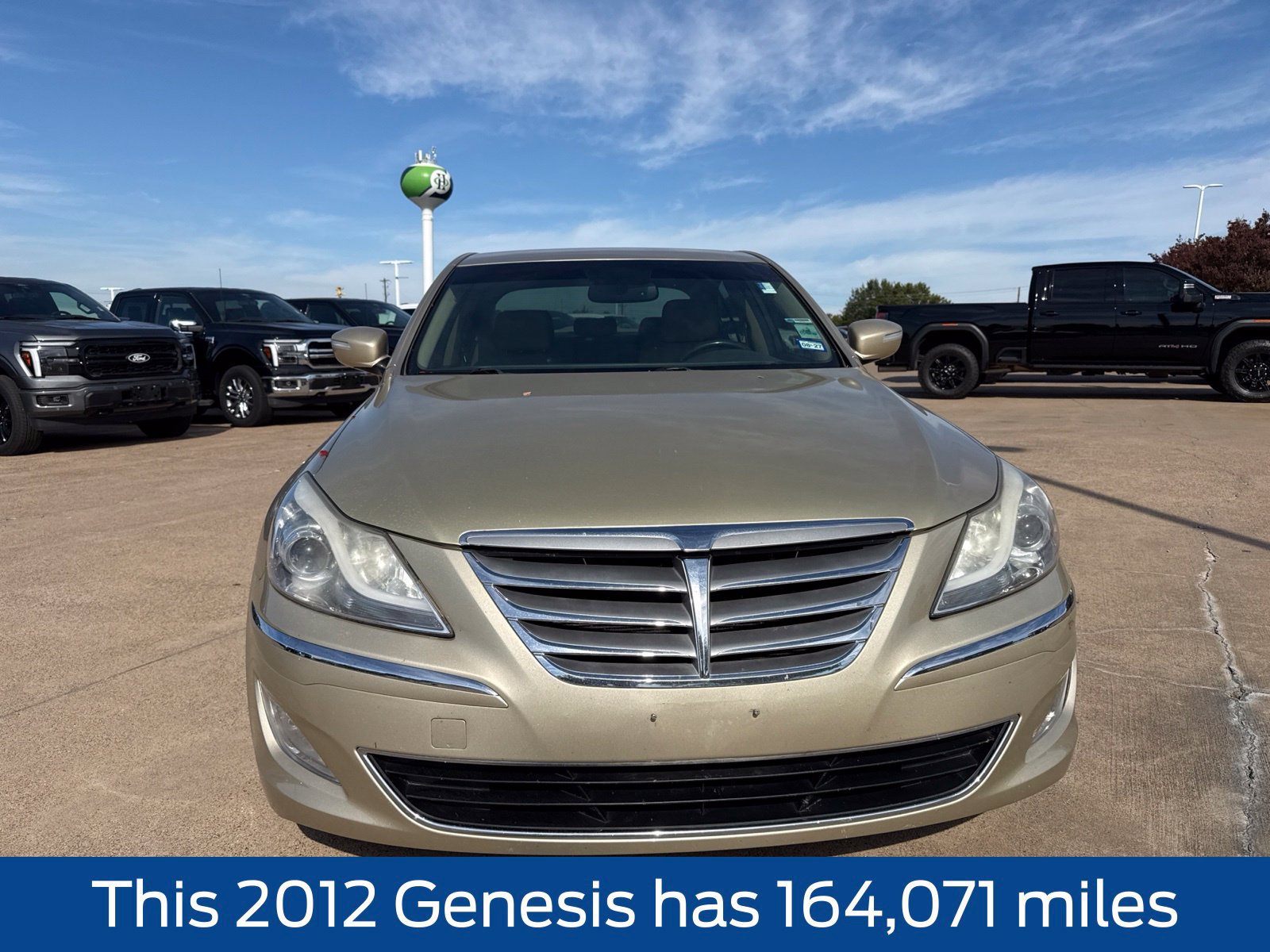 Used 2012 Hyundai Genesis 3.8 RWD image 2
