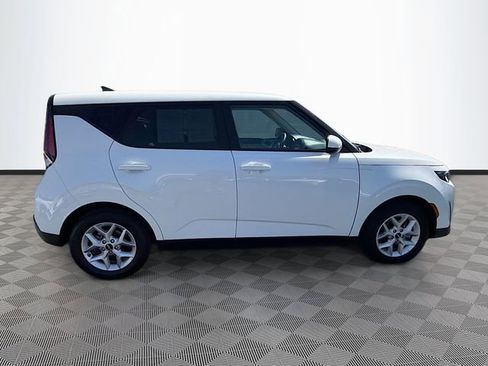 Used 2025 Kia Soul S FWD image 8