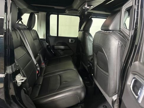 Used 2022 Jeep Wrangler Unlimited Sahara w/ Cold Weather Group image 27