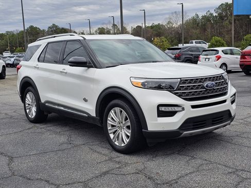 Used 2023 Ford Explorer King Ranch w/ Technology Package image 6