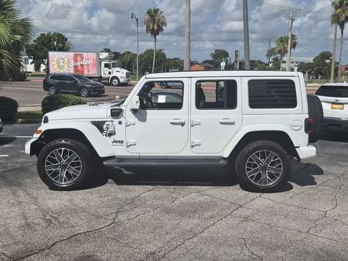 Used 2024 Jeep Wrangler High Altitude AWD/4WD image 8