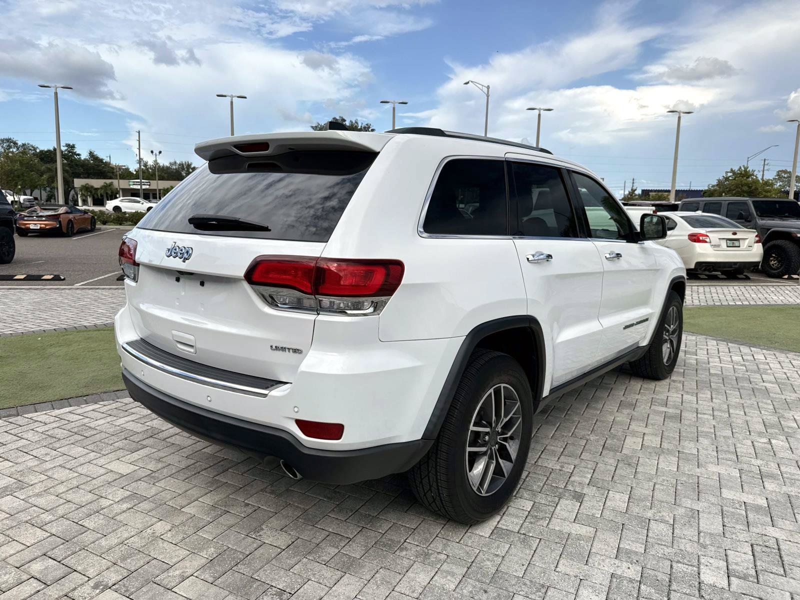 Used 2020 Jeep Grand Cherokee Limited RWD image 5