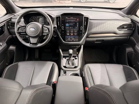 Certified 2025 Subaru Forester Touring AWD/4WD image 14