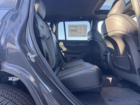 New 2025 Jeep Grand Cherokee Altitude image 60