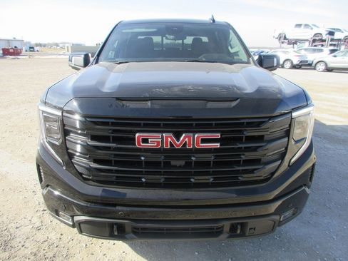 New 2026 GMC Sierra 1500 Elevation w/ Elevation Premium Package image 12
