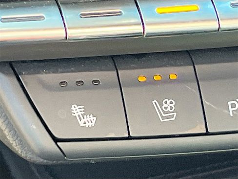 Used 2023 Cadillac XT4 Sport image 20