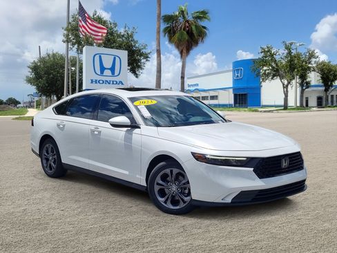 Used 2023 Honda Accord EX image 1