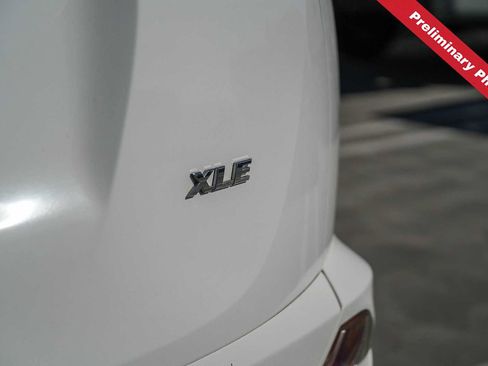 Used 2016 Toyota RAV4 XLE FWD image 9
