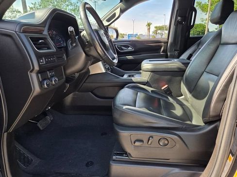 Used 2021 Chevrolet Suburban LT RWD image 11