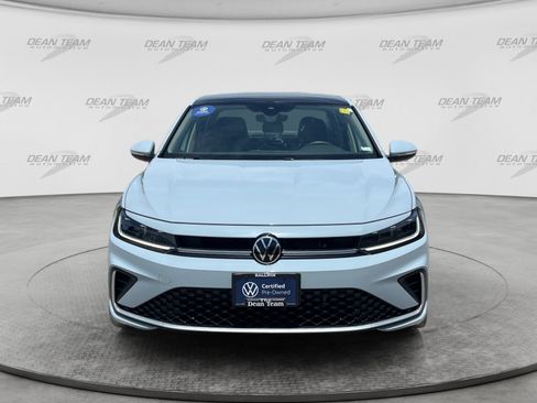 Certified 2025 Volkswagen Jetta SEL FWD image 2