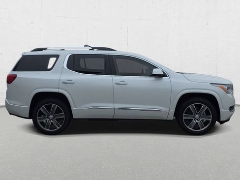 Used 2017 GMC Acadia Denali w/ LPO, Cargo Package AWD/4WD image 4