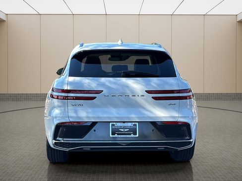 Certified 2026 Genesis GV70 2.5T image 4