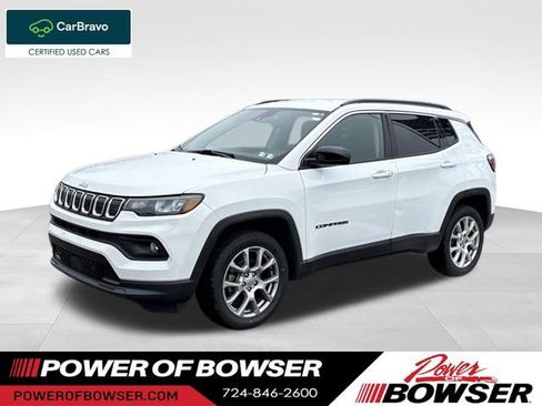 Used 2022 Jeep Compass Latitude AWD/4WD image 1