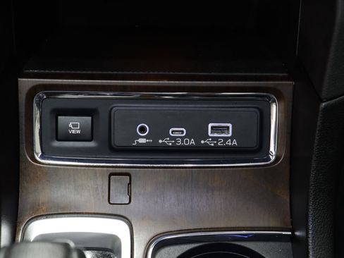 Used 2023 Subaru Ascent Touring image 12