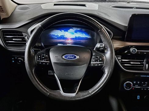 Used 2020 Ford Escape Titanium AWD/4WD image 13