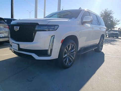 Used 2021 Cadillac Escalade Sport image 3