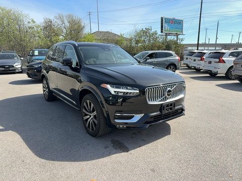 Certified 2023 Volvo XC90 B5 Plus w/ Protection Package AWD/4WD image 6