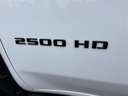 Used 2020 Chevrolet Silverado 2500 Custom w/ Custom Value Package AWD/4WD image 9