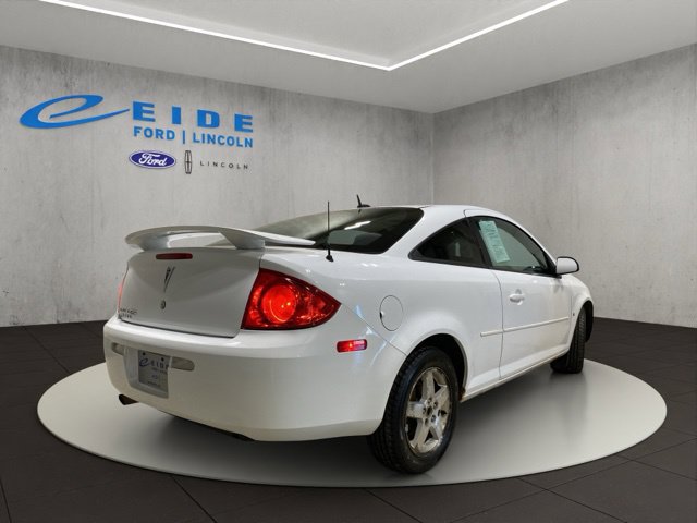 Used 2009 Pontiac G5 w/ Sun And Sound Package FWD image 10