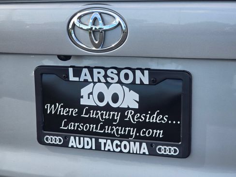 Used 2025 Toyota RAV4 XLE w/ Convenience Package AWD/4WD image 31