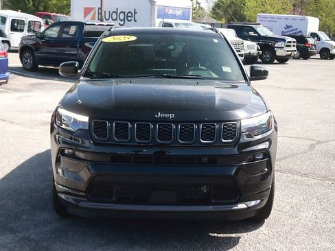 Used 2025 Jeep Compass Limited w/ High Altitude Package image 2