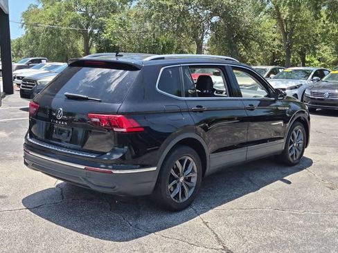 Used 2022 Volkswagen Tiguan SE FWD image 5