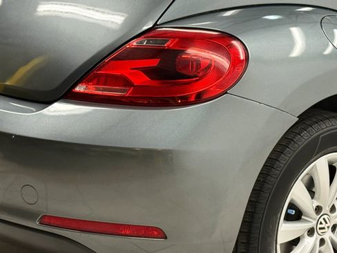 Used 2013 Volkswagen Beetle 2.5 image 10