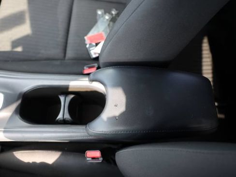 Used 2016 Honda HR-V EX image 30