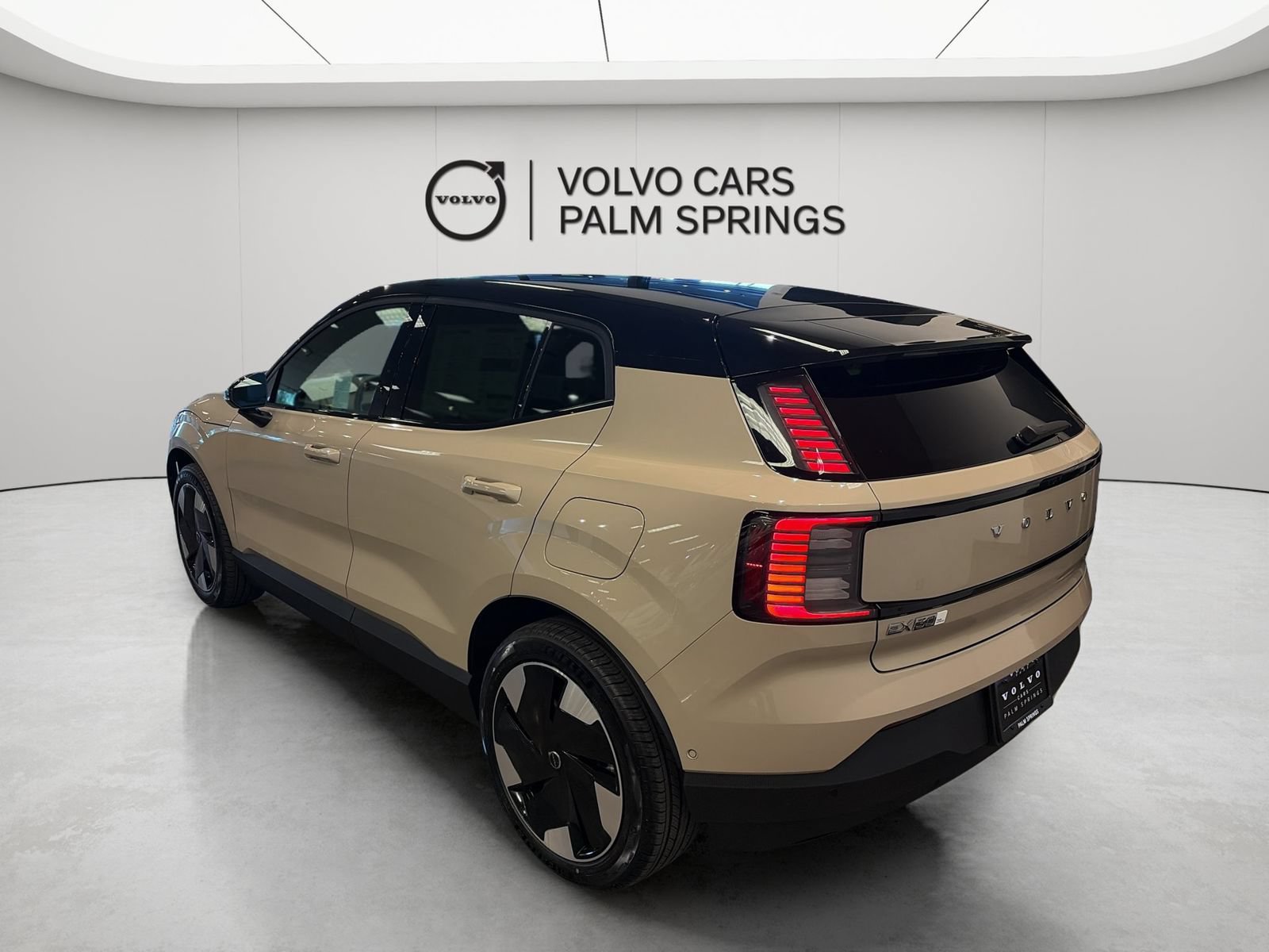 New 2026 Volvo EX30 Ultra w/ Protection Package Premier AWD/4WD image 6