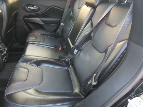 Used 2020 Jeep Cherokee Limited AWD/4WD image 22