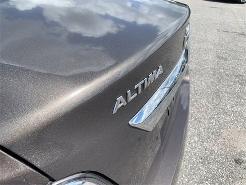 Used 2015 Nissan Altima 2.5 SV w/ Convenience Package image 12